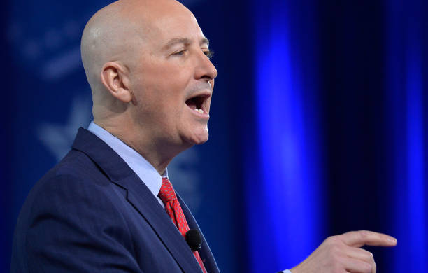 Ricketts Plans To Join Effort In Challenging Biden Administration Vaccination Requirement