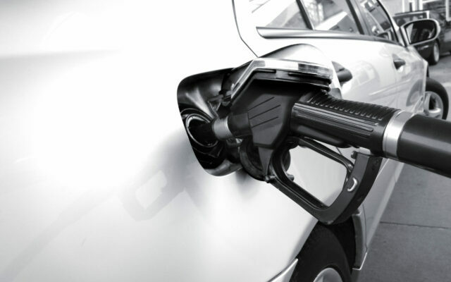 Average price of gasoline, diesel near record-highs